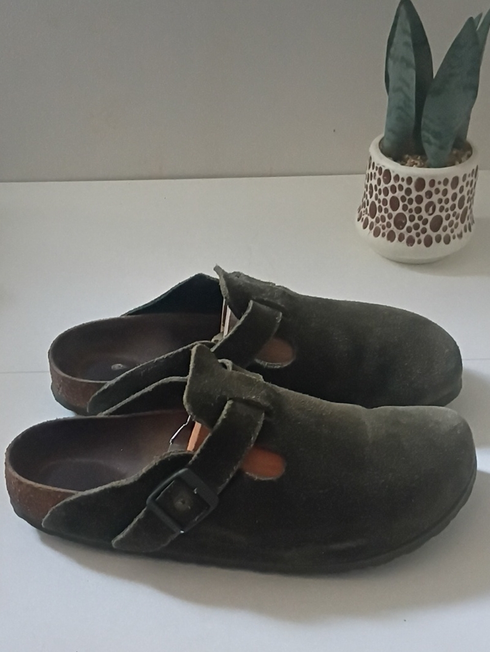 Birkenstock Boston Green Suede Slip-On Clogs with Buckle Size 39 US Womens 8–8.5